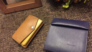 abrAsus小さい財布と薄い財布