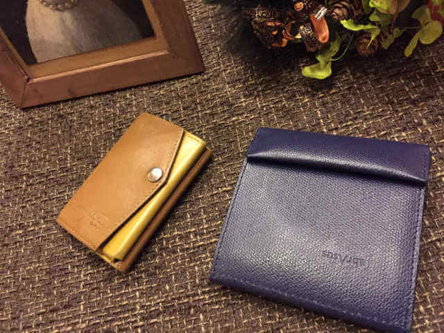 abrAsus小さい財布と薄い財布